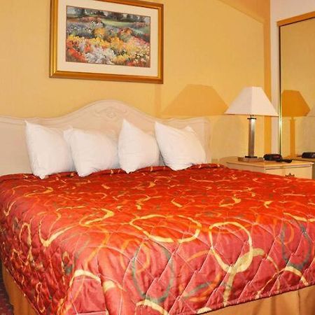 Avalon Inn Sandusky Eksteriør billede